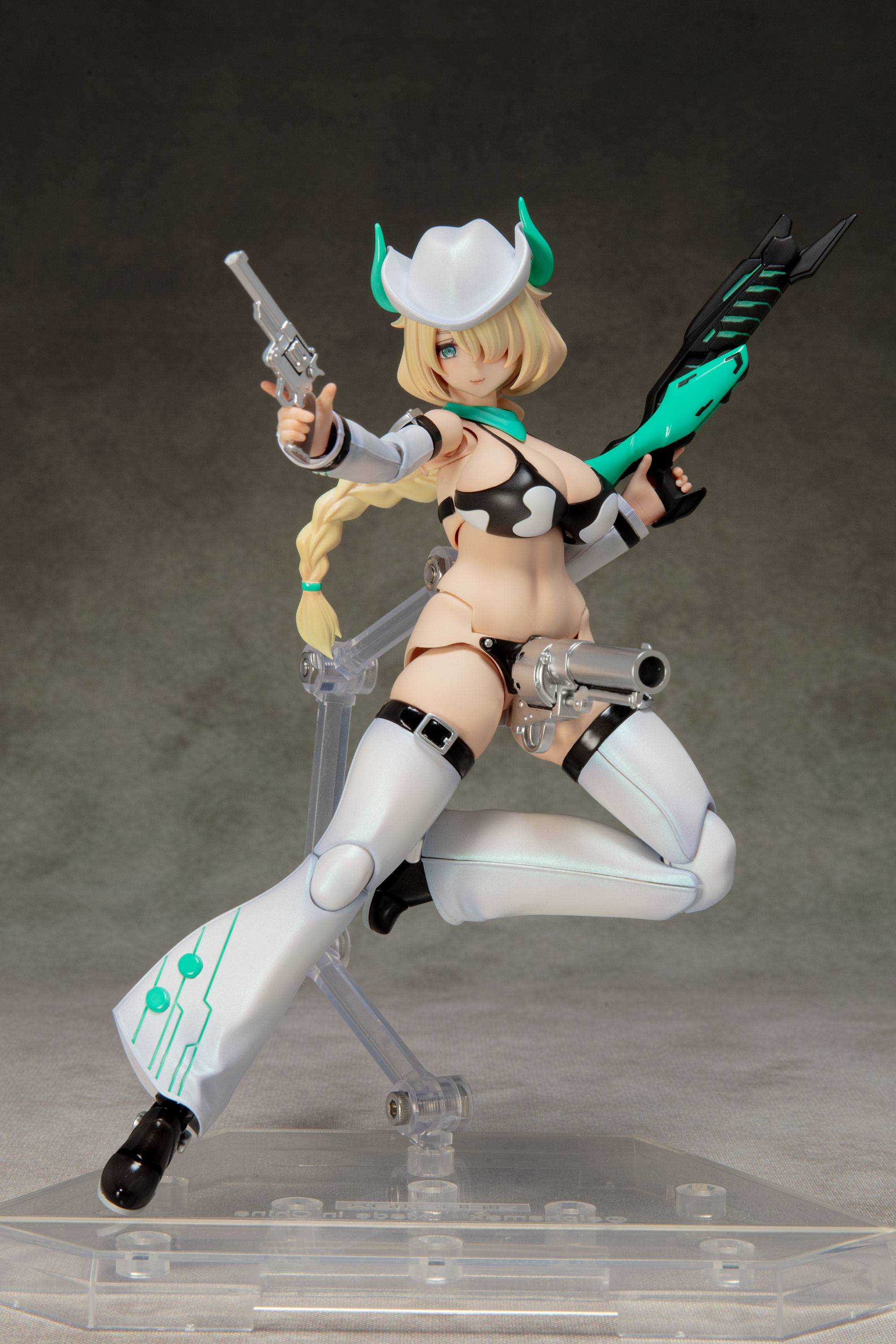 SPECIAL ORDER Alphamax - DarkAdvent - saitom Illustration - Quattle: Alien Dress [JP]