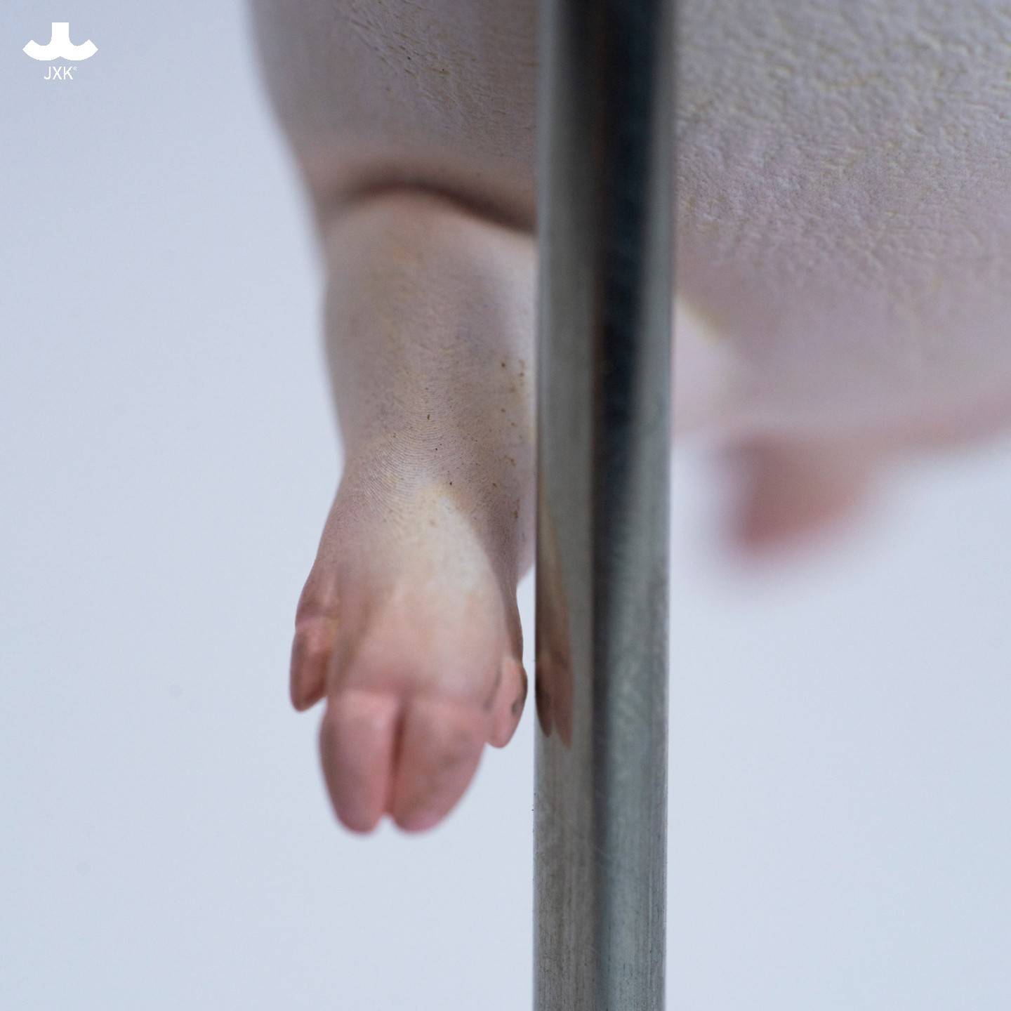 SPECIAL ORDER JXK Studio - Animal Statue Series - JXK389 - Pole Dance Pig