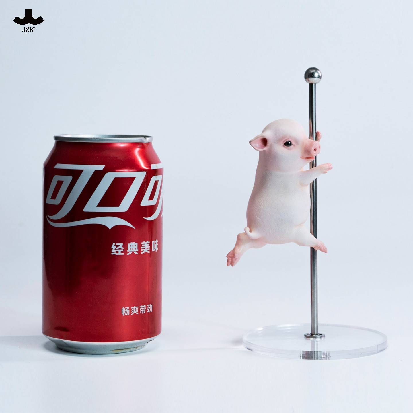 SPECIAL ORDER JXK Studio - Animal Statue Series - JXK389 - Pole Dance Pig