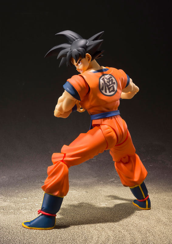 PRE-ORDER Bandai - S.H.Figuarts - Dragon Ball Z - Son Goku: A Saiyan Raised on Earth [September 2025]