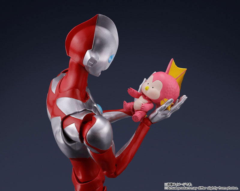 PRE-ORDER Bandai - S.H.Figuarts - ULTRAMAN: RISING - Ultraman & Emi
