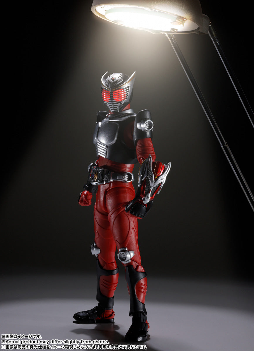 PRE-ORDER Bandai Spirits - S.H.Figuarts: Shinkocchou Seihou - Kamen Rider Ryuki - Kamen Rider Ryuki [November 2026]