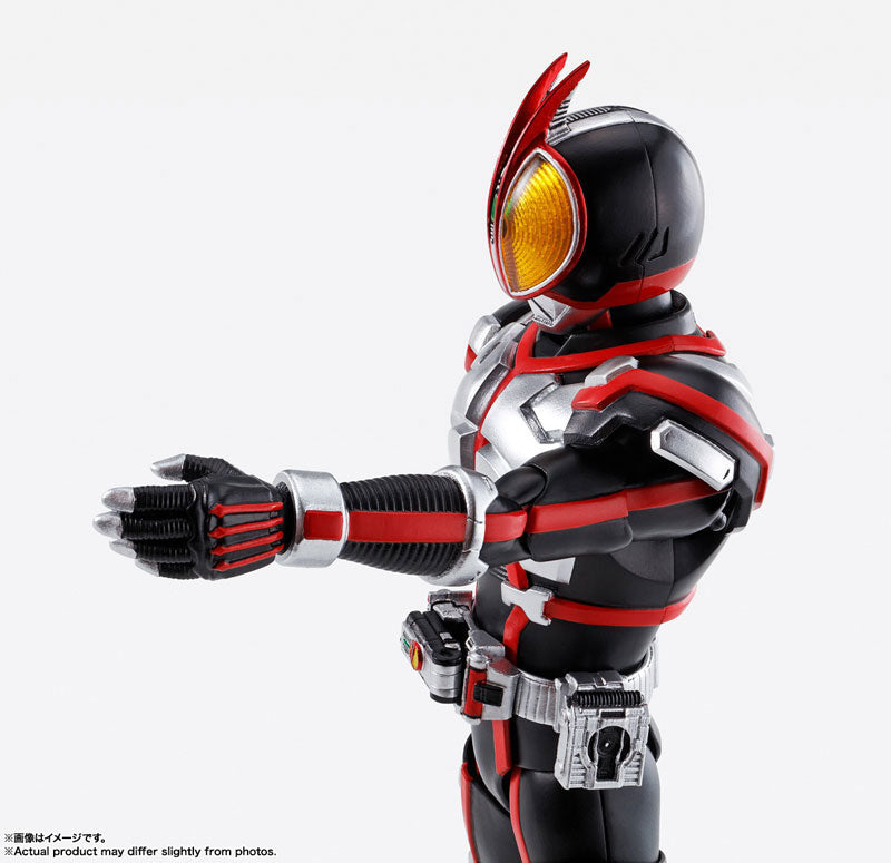 PRE-ORDER Bandai - S.H. Figuarts Shinkocchou Seihou - Kamen Rider 555 - Kamen Rider Faiz: Rerelease Edition