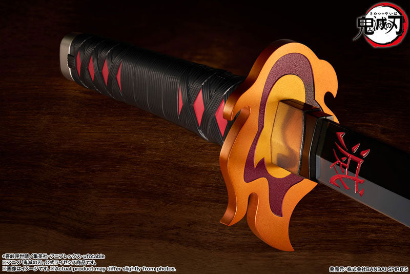 PRE-ORDER Bandai - PROPLICA - Demon Slayer: Kimetsu no Yaiba - Nichirin Sword (Tanjiro Kamado) Kyojuro Rengoku Guard Ver.