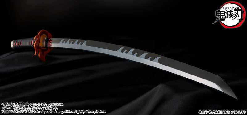 PRE-ORDER Bandai - PROPLICA - Demon Slayer: Kimetsu no Yaiba - Nichirin Sword (Tanjiro Kamado) Kyojuro Rengoku Guard Ver.
