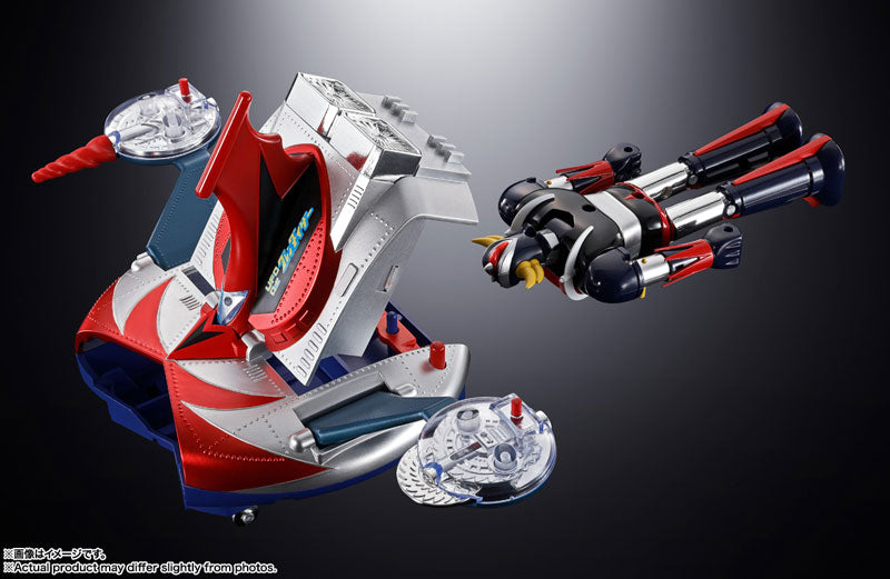 PRE-ORDER Bandai - Chogokin DELUXE - UFO Robot Grendizer - Grendizer & UFO Spazer