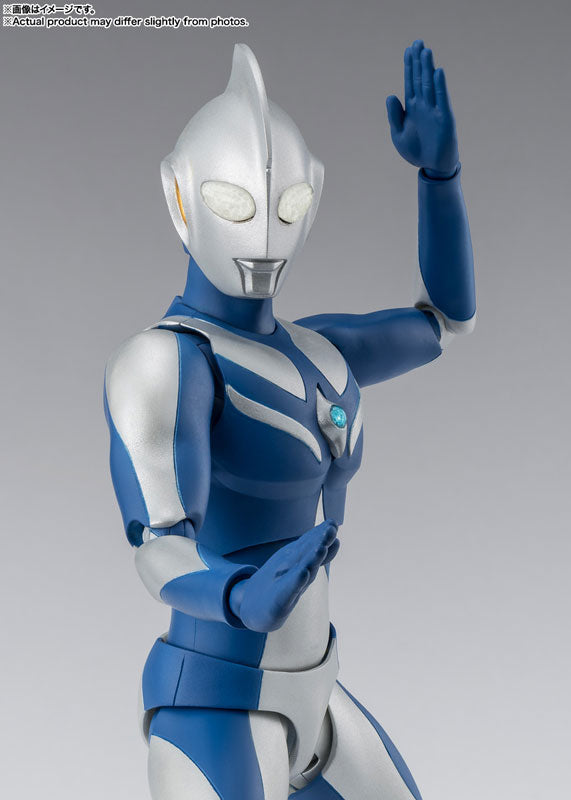PRE-ORDER Bandai - S.H.Figuarts - Ultraman Cosmos - Ultraman Cosmos Luna Mode
