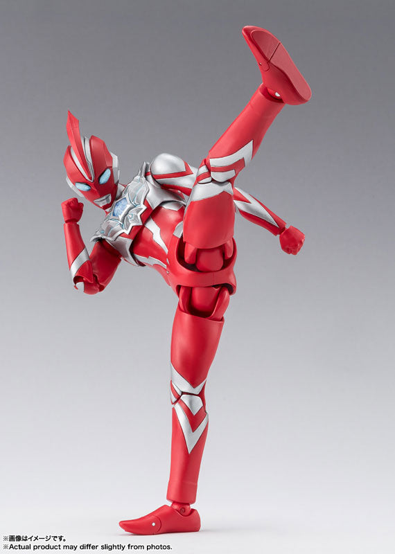 PRE-ORDER Bandai - S.H.Figuarts - Ultraman Omega