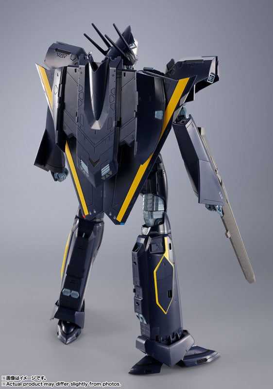 PRE-ORDER Bandai Spirits - DX Soul of Chogokin VF-17S - Macross 7 - Nightmare Stealth Valkyrie (Gamlin Kizaki Custom)