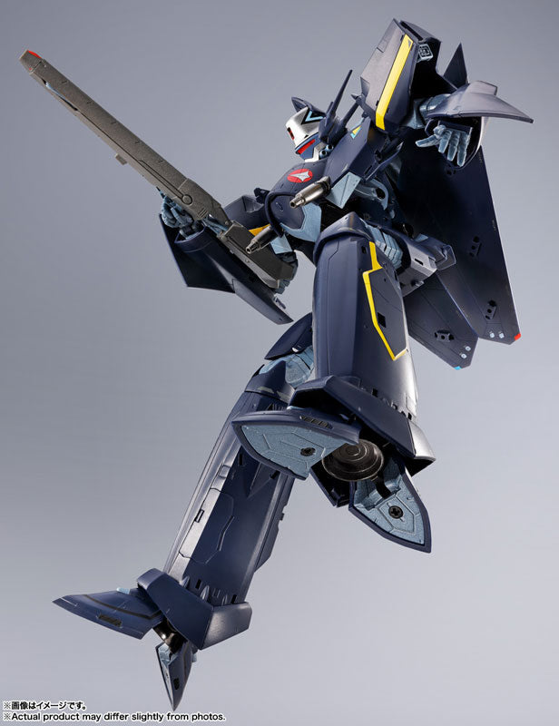 PRE-ORDER Bandai Spirits - DX Soul of Chogokin VF-17S - Macross 7 - Nightmare Stealth Valkyrie (Gamlin Kizaki Custom)