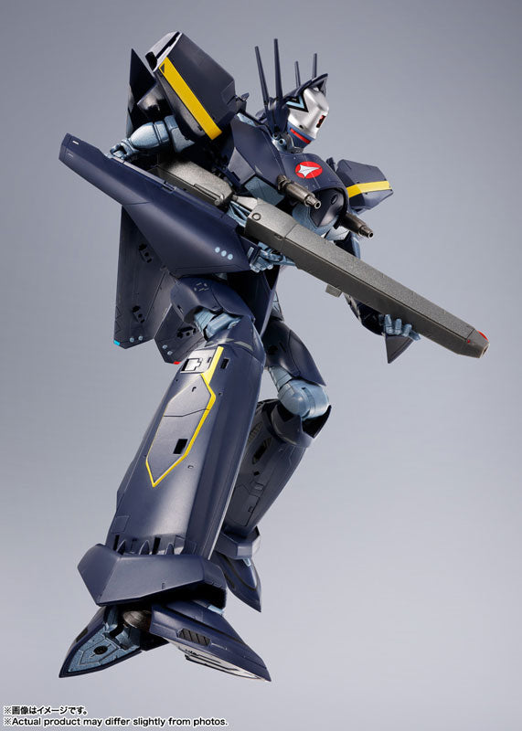 PRE-ORDER Bandai Spirits - DX Soul of Chogokin VF-17S - Macross 7 - Nightmare Stealth Valkyrie (Gamlin Kizaki Custom)