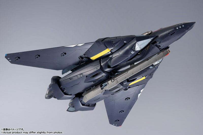 PRE-ORDER Bandai Spirits - DX Soul of Chogokin VF-17S - Macross 7 - Nightmare Stealth Valkyrie (Gamlin Kizaki Custom)