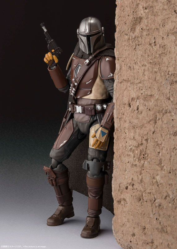 PRE-ORDER Bandai Spirits - S.H.Figuarts - STAR WARS: The Mandalorian - The Mandalorian: Rerelease Edition
