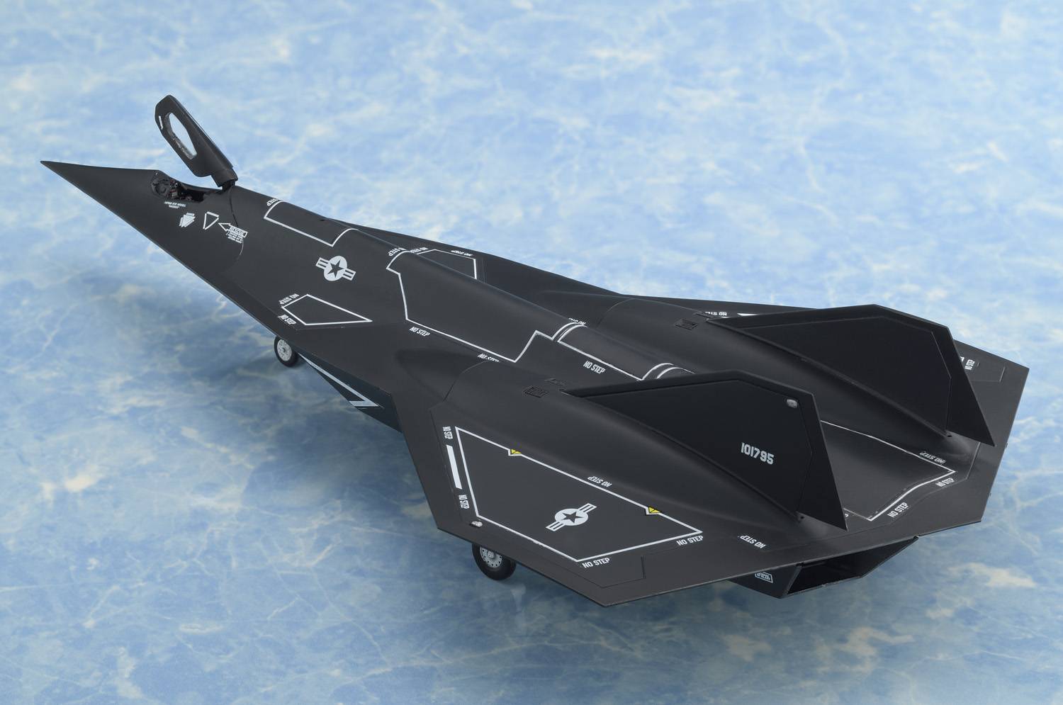 SPECIAL ORDER Bellfine - Top Gun: Maverick - Dark Star 1/72 [JP]