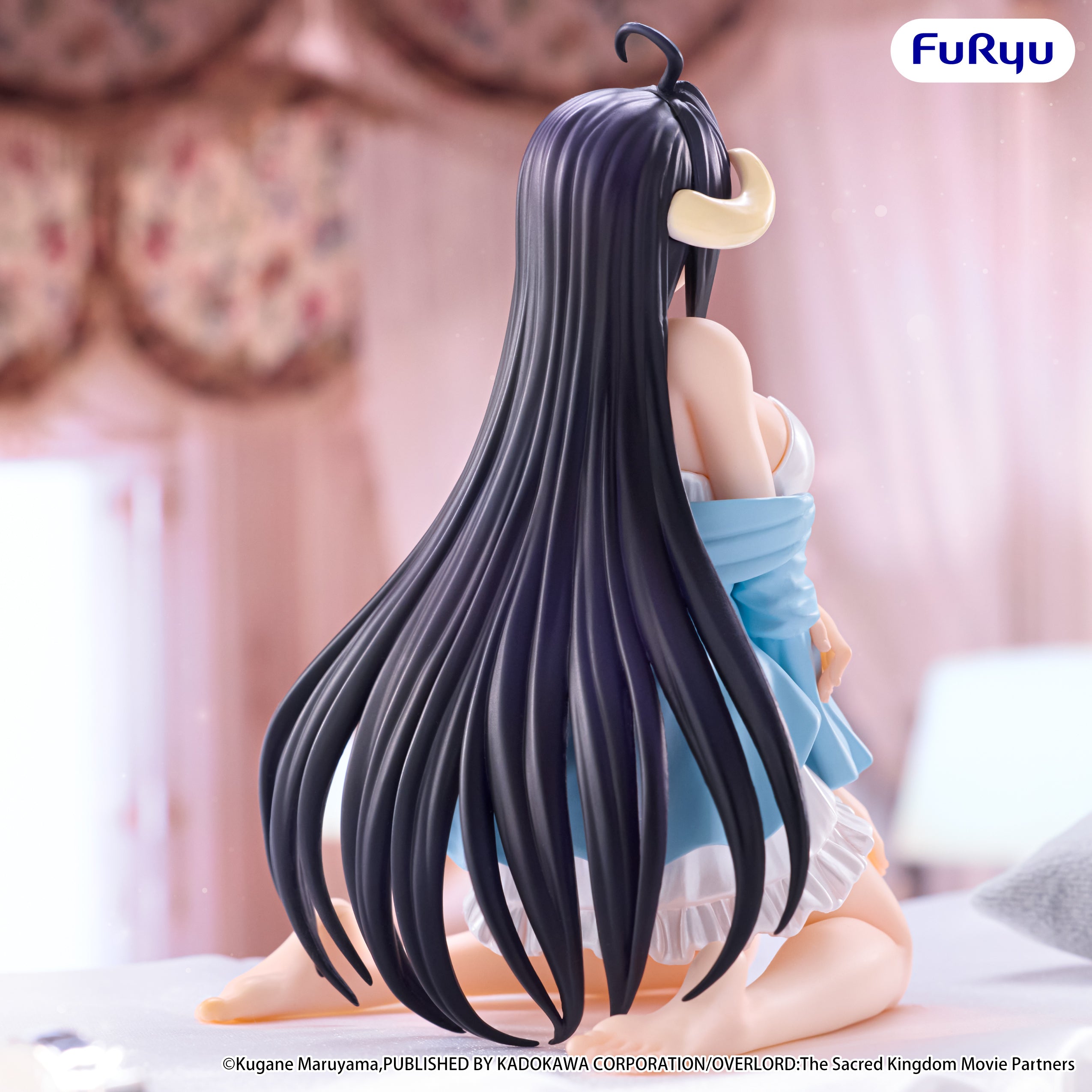 PRE-ORDER FuRyu - OVERLORD Noodle Stopper Figure - Albedo: Loungewear Pearl White Ver.