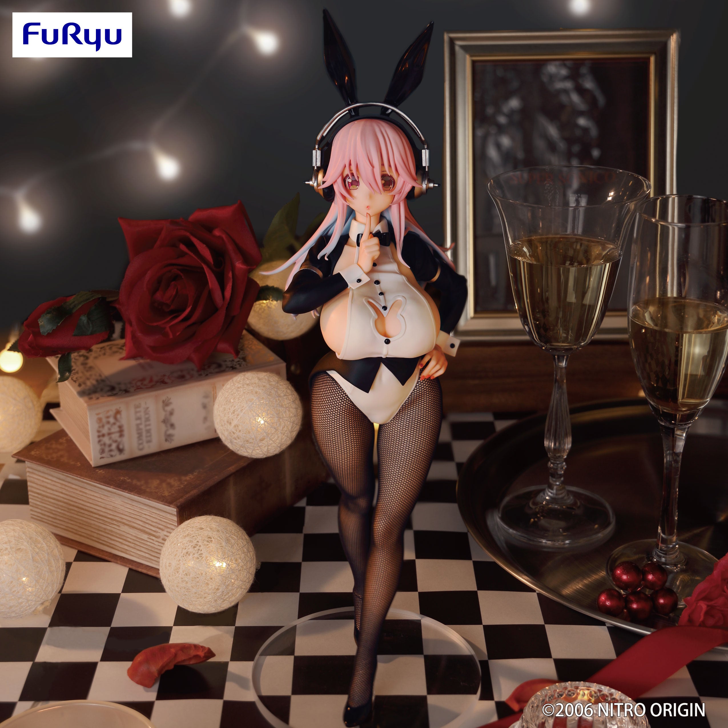 PRE-ORDER FuRyu - Super Sonico BiCute Bunnies Figure - Super Sonico: Newly Drawn Costume Tailcoat Ver.