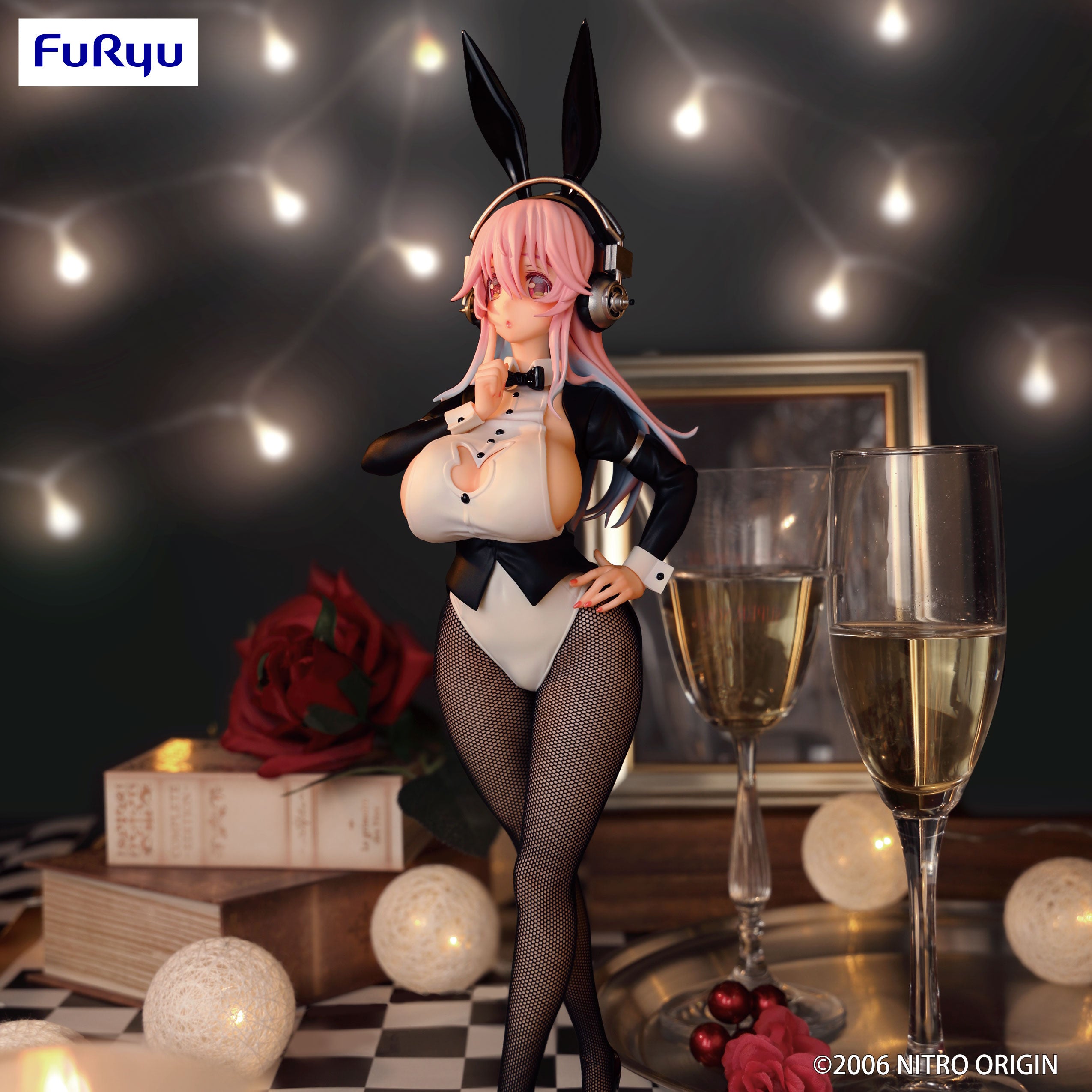 PRE-ORDER FuRyu - Super Sonico BiCute Bunnies Figure - Super Sonico: Newly Drawn Costume Tailcoat Ver.