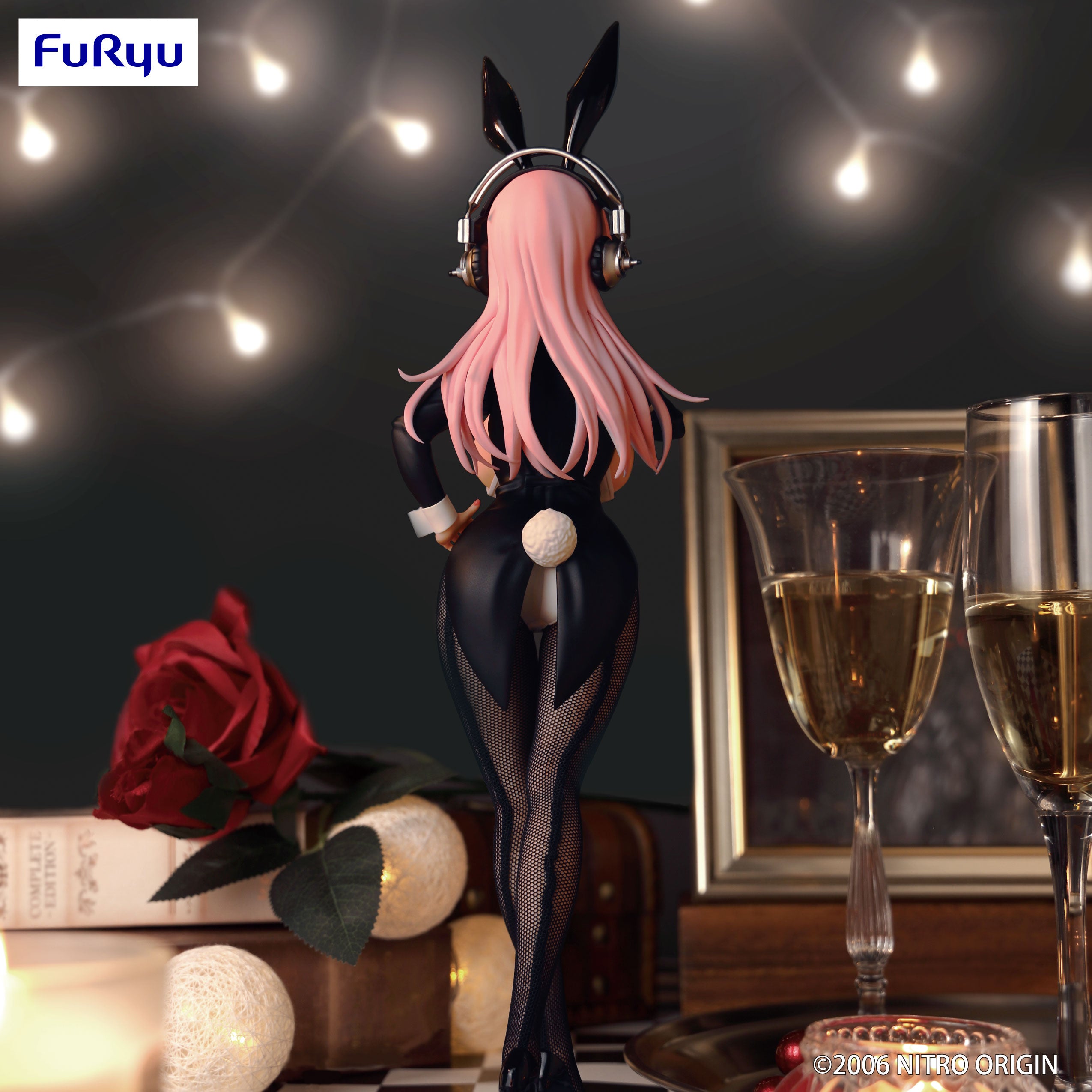 PRE-ORDER FuRyu - Super Sonico BiCute Bunnies Figure - Super Sonico: Newly Drawn Costume Tailcoat Ver.