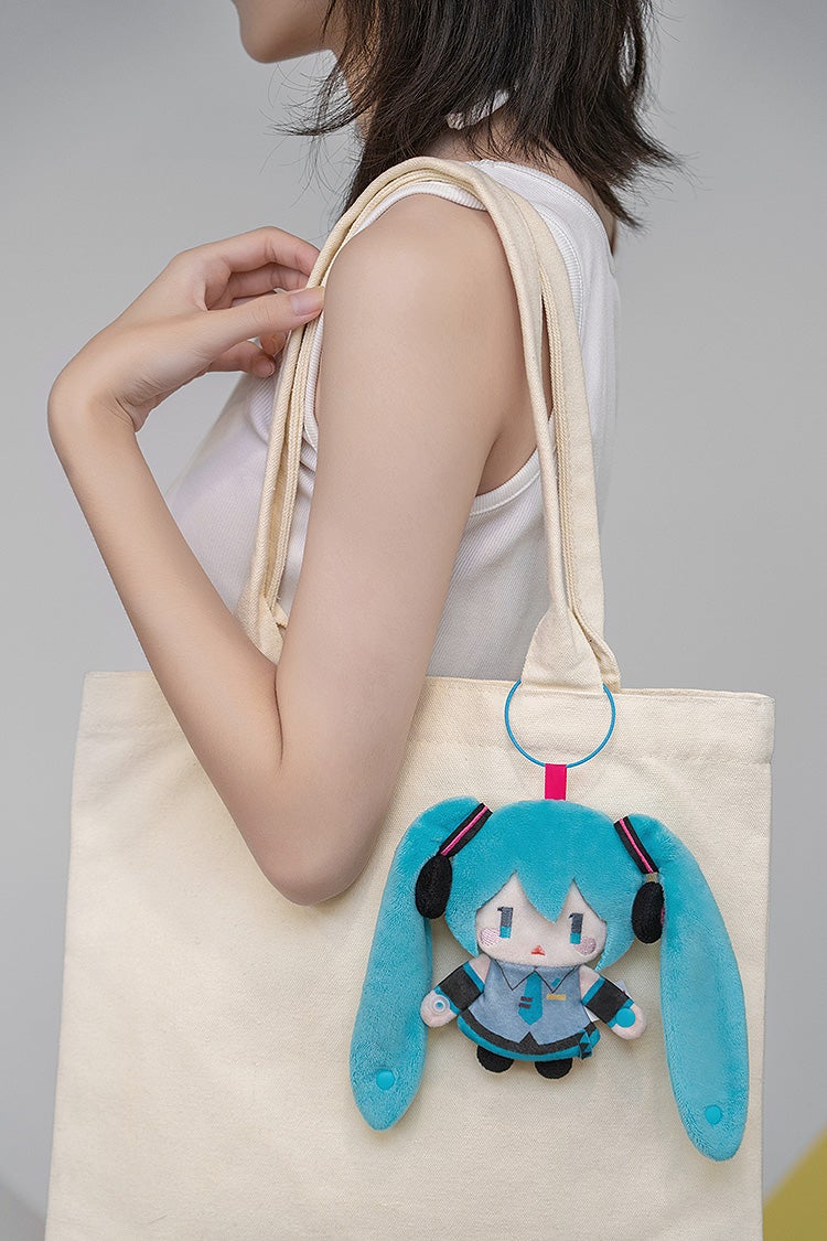 IN-STOCK Good Smile Company - Character Vocal Series 01: Hatsune Miku Keychain Pouch