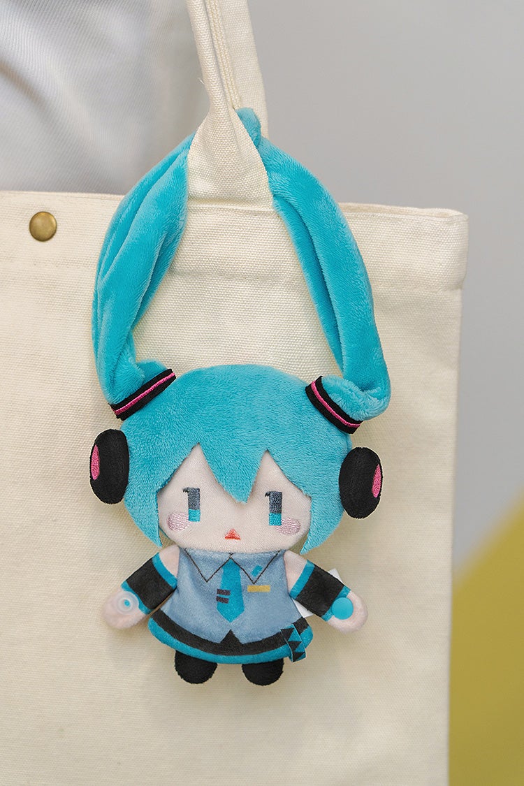 IN-STOCK Good Smile Company - Character Vocal Series 01: Hatsune Miku Keychain Pouch