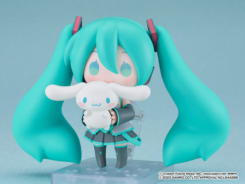 IN-STOCK Good Smile Company - Nendoroid 2306 - Hatsune Miku x Cinnamoroll - Hatsune Miku: Cinnamoroll Collaboration Ver.