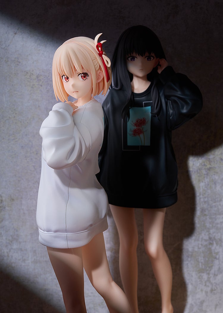 PRE-ORDER Phat! - Lycoris Recoil - Chisato Nishikigi: Oversized Sweatshirt Ver. 1/7
