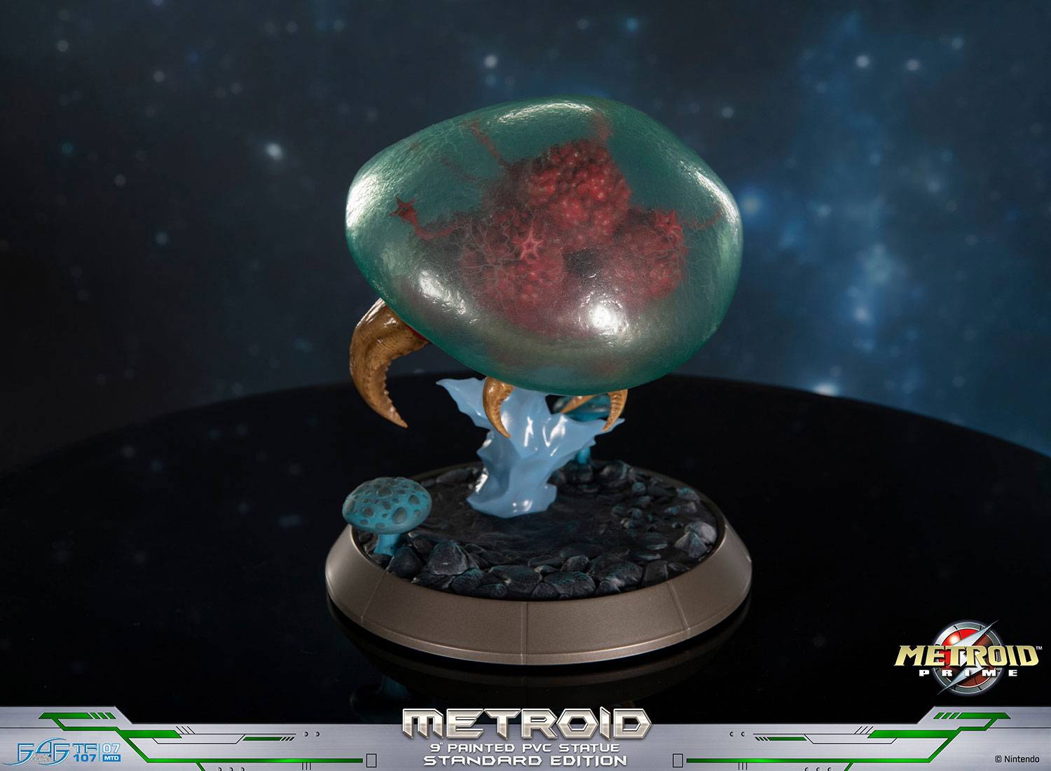 SPECIAL ORDER First 4 Figures - Metroid Prime Glow-in-the-Dark Soft Vinyl Figure - Metroid [JP]