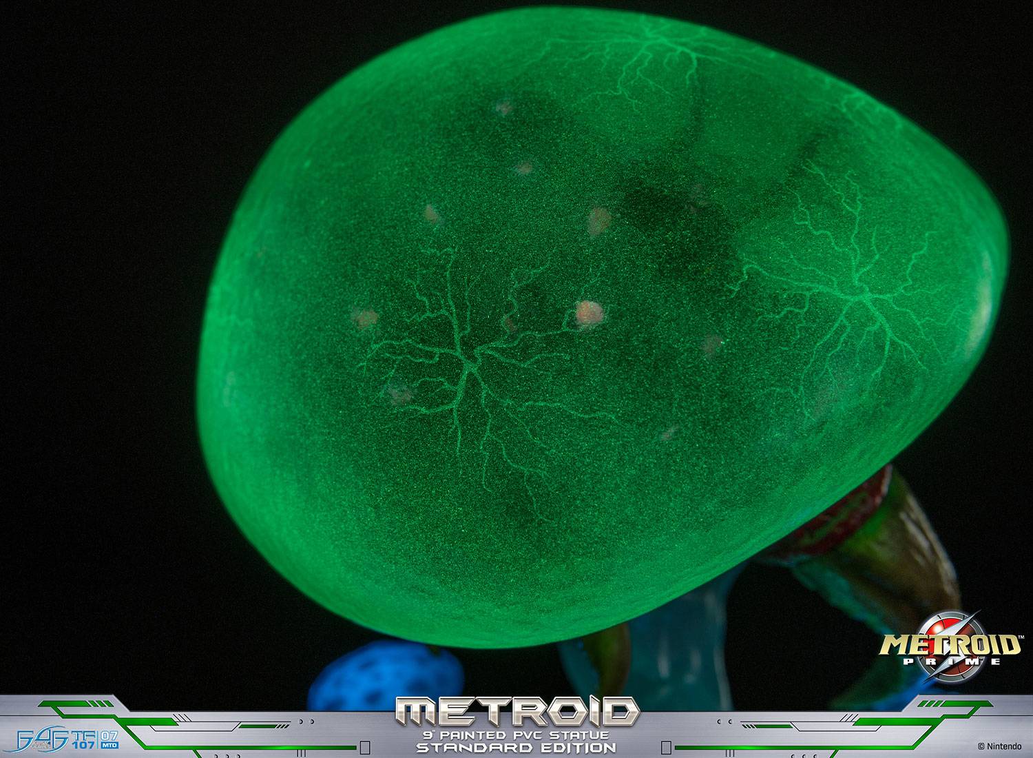 SPECIAL ORDER First 4 Figures - Metroid Prime Glow-in-the-Dark Soft Vinyl Figure - Metroid [JP]