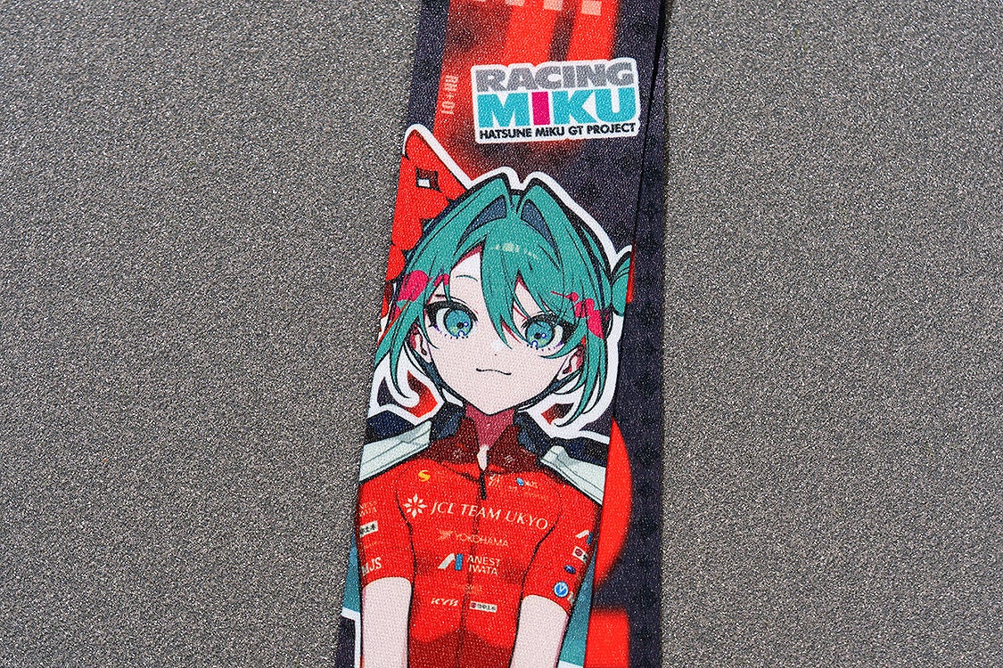 IN-STOCK GoodSmile Moment - Hatsune Miku GT Project - Hatsune Miku: Racing Ver. 2025 Collectible Ribbon Keychain [Box of 6]