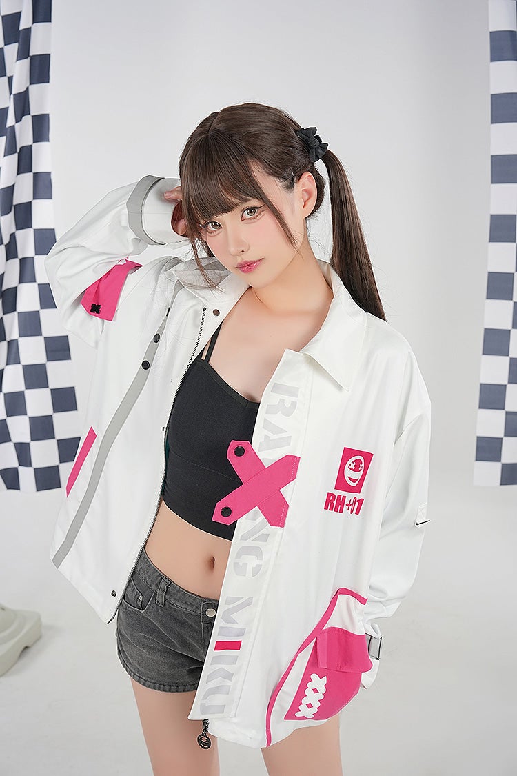 IN-STOCK GoodSmile Moment - Hatsune Miku GT Project - Hatsune Miku: Racing Ver. 2025 Track Jacket