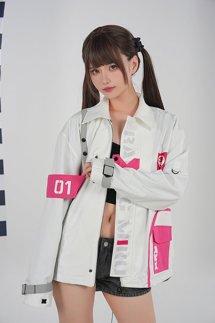 SPECIAL ORDER GoodSmile Moment - Hatsune Miku GT Project - Hatsune Miku: Racing Ver. 2025 Track Jacket L [JP]