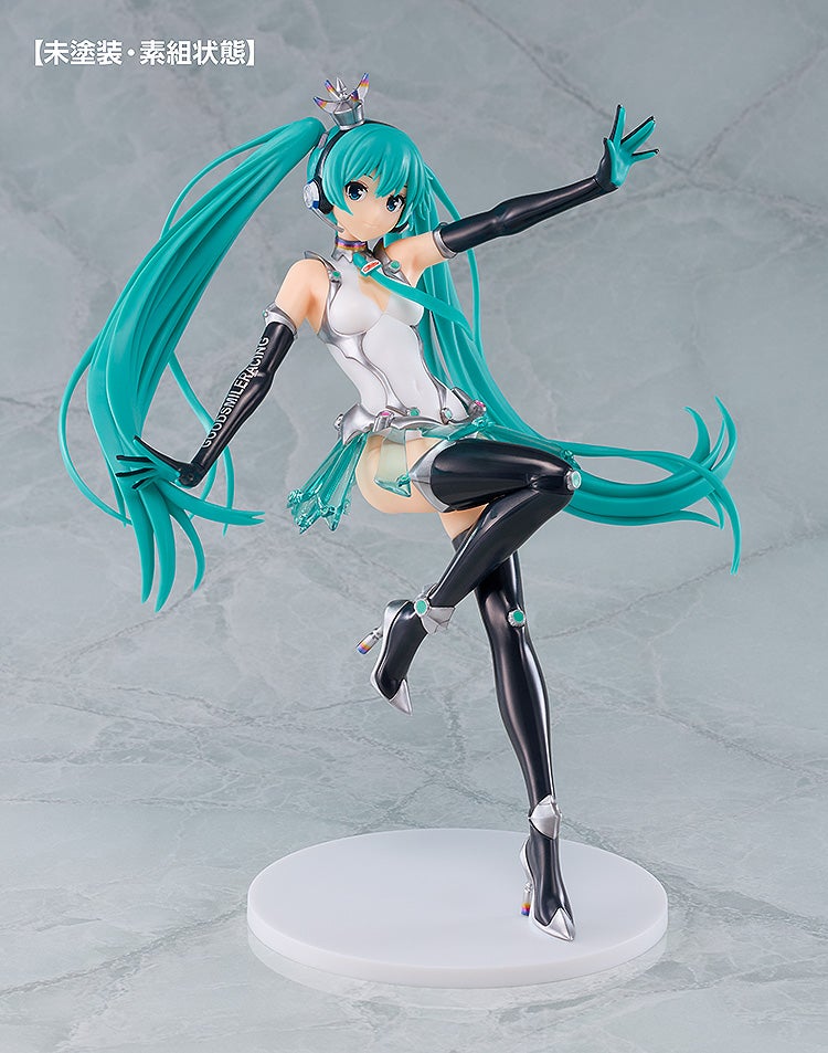 PRE-ORDER GOODSMILE RACING - Hatsune Miku GT Project - Reincarnation Racing Miku: 2013 Ver. 1/8