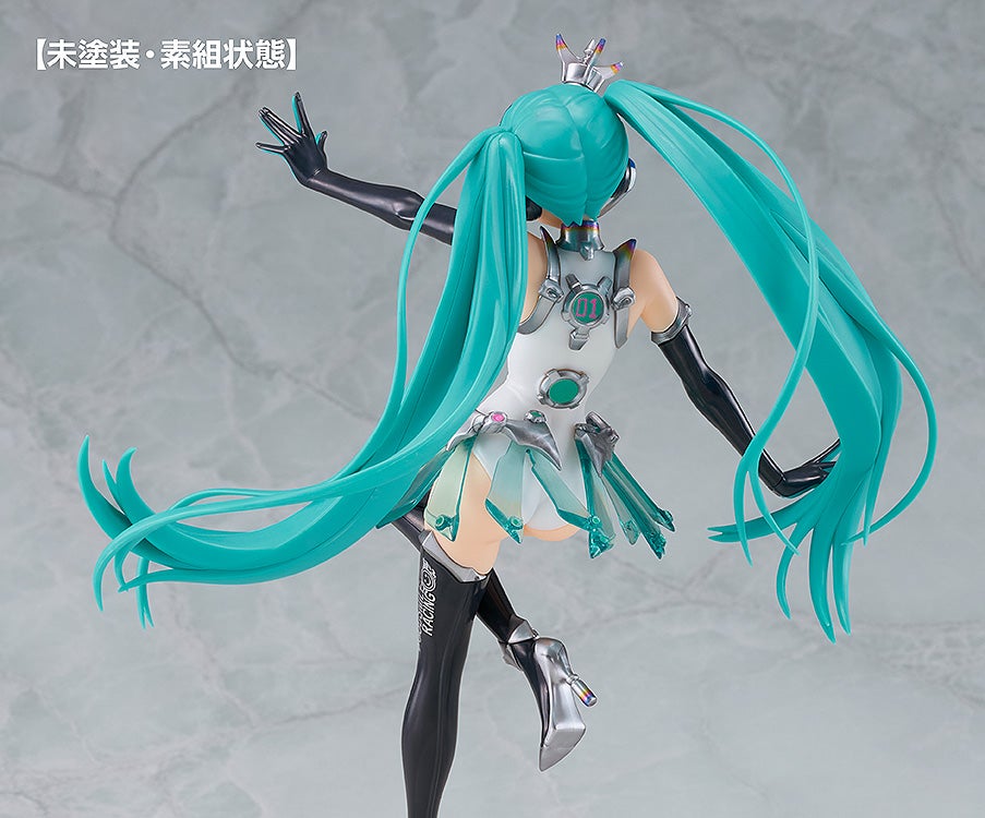 PRE-ORDER GOODSMILE RACING - Hatsune Miku GT Project - Reincarnation Racing Miku: 2013 Ver. 1/8