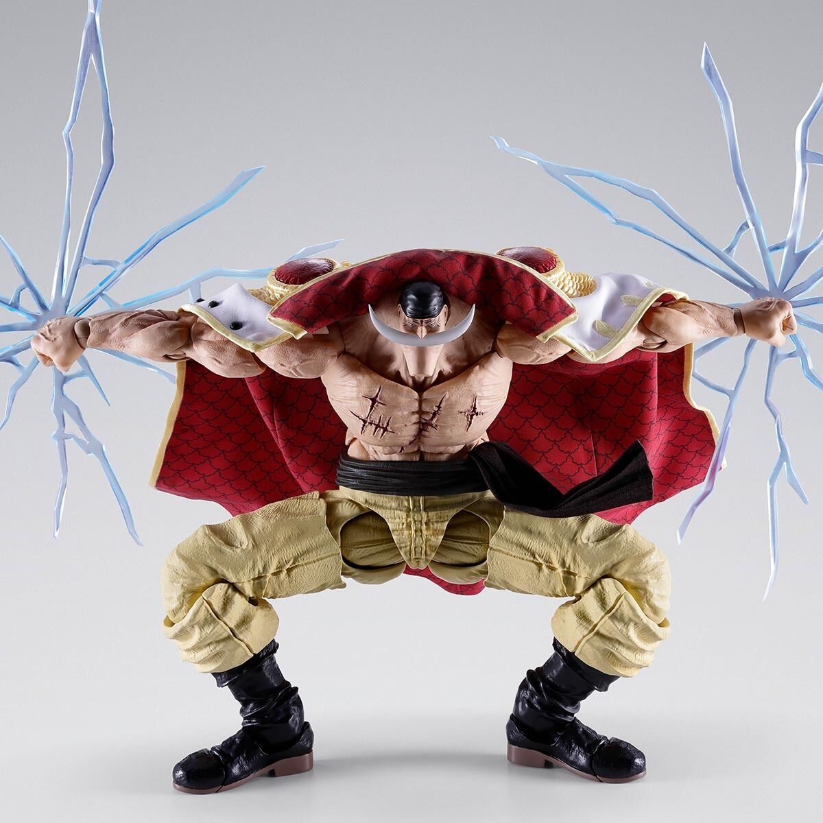 PRE-ORDER Bandai Spirits - S.H.Figuarts - One Piece - Edward Newgate: Marineford
