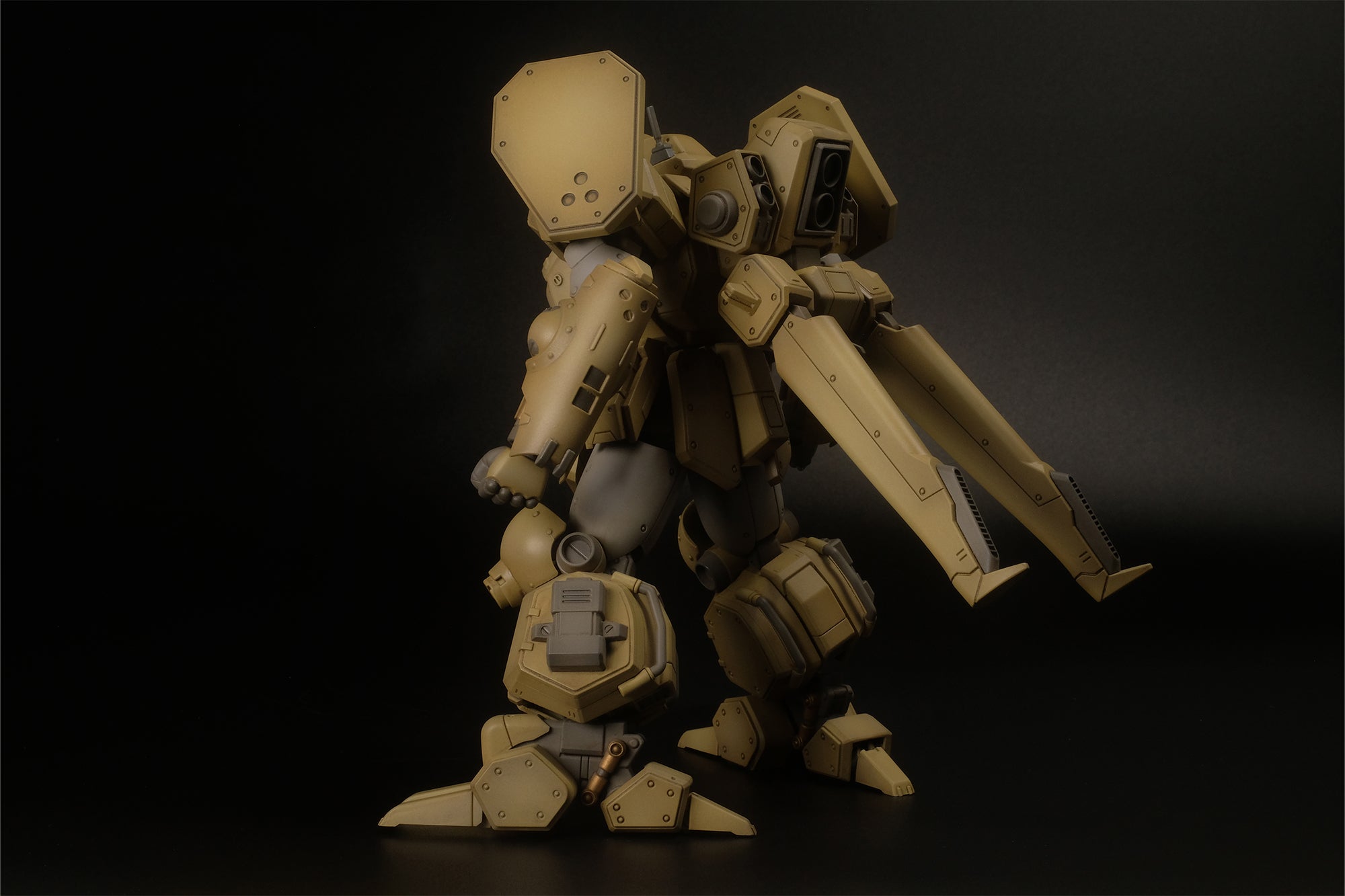 SPECIAL ORDER Plum - Assault Suits Leynos - AS-5E3 Leynos (Land Battle Type): Renewal Ver. 1/35 [JP]