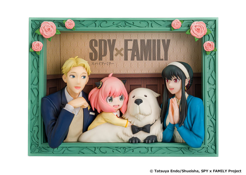 PRE-ORDER PROOF - SPY x FAMILY - The Forgers