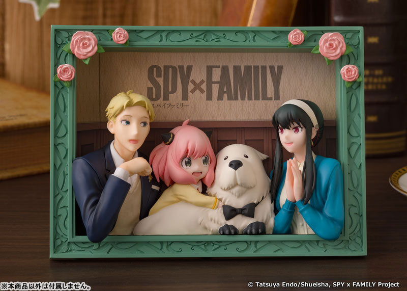 PRE-ORDER PROOF - SPY x FAMILY - The Forgers