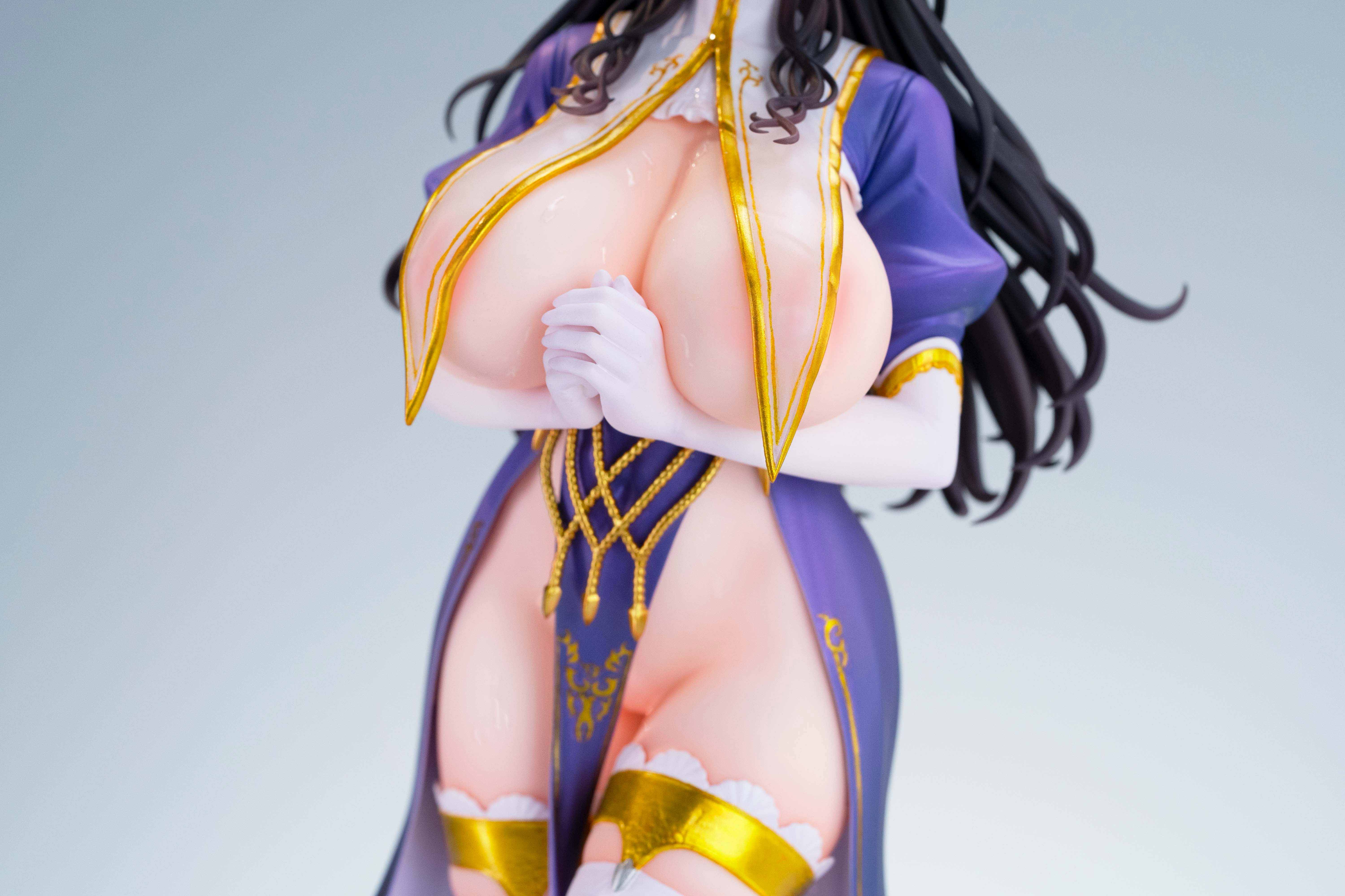 PRE-ORDER UNI-LIKE - THE NUN OF PRAYER - PETRONE 1/6