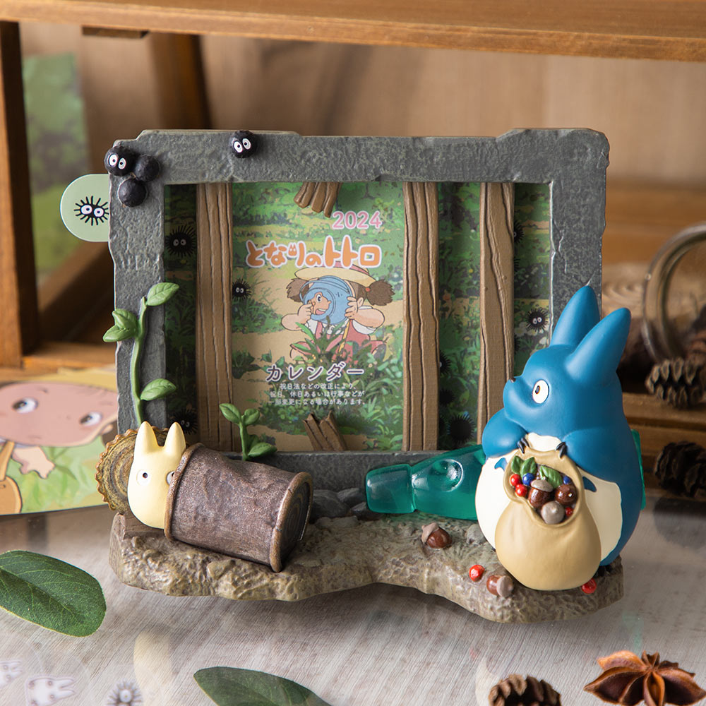 SPECIAL ORDER My Neighbor Totoro 2024 Diorama Calendar: Under the Eaves of the Kusakabe Family