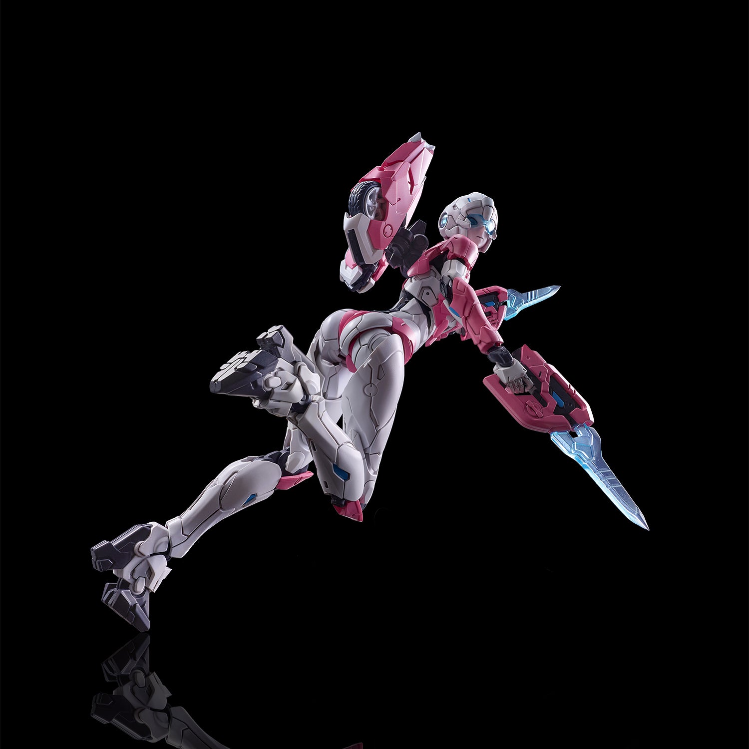 PRE-ORDER Flame Toys - Furai Action - Transformers - Arcee