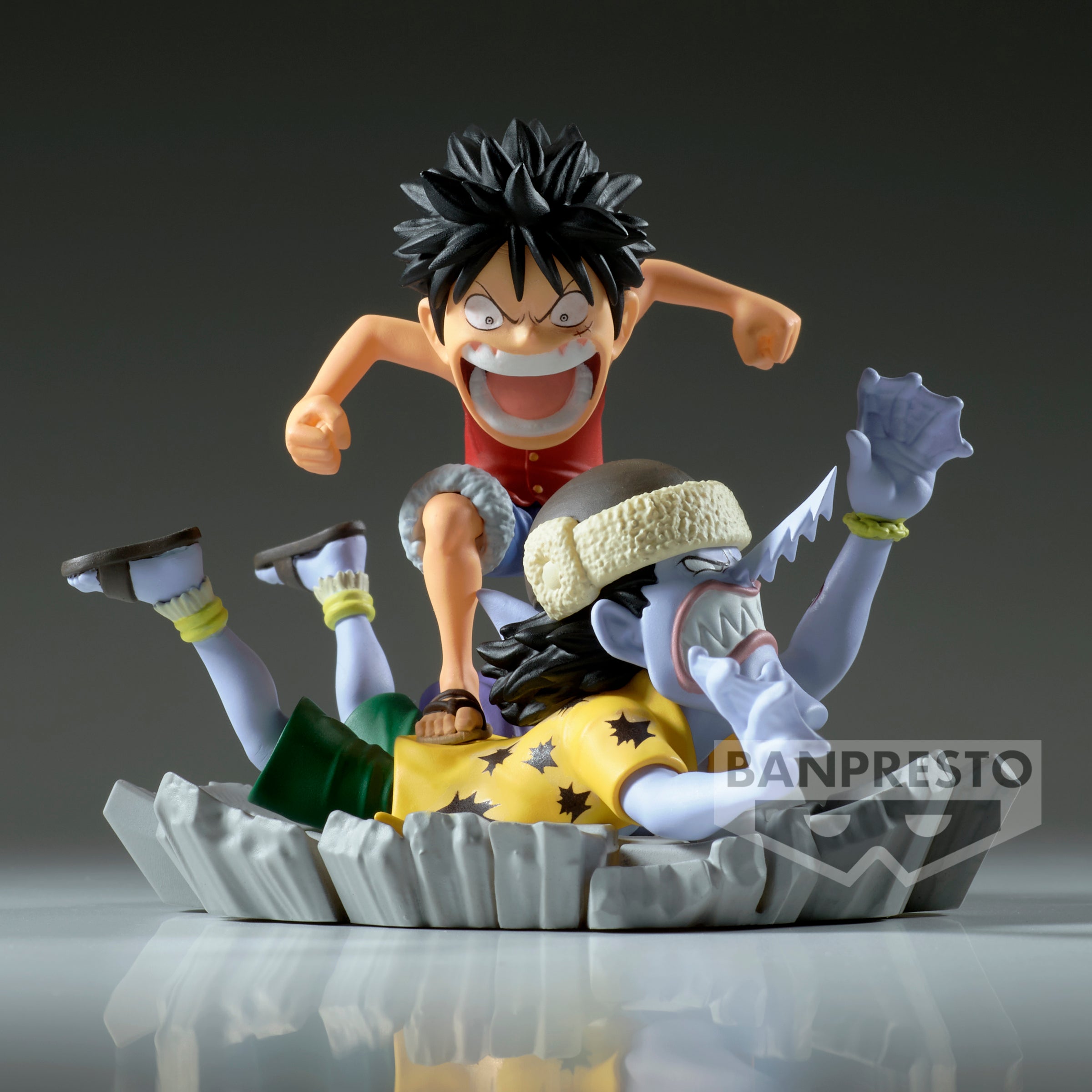 IN-STOCK Banpresto - One Piece World Collectable Figure Log Stories - Monkey D. Luffy vs Arlong