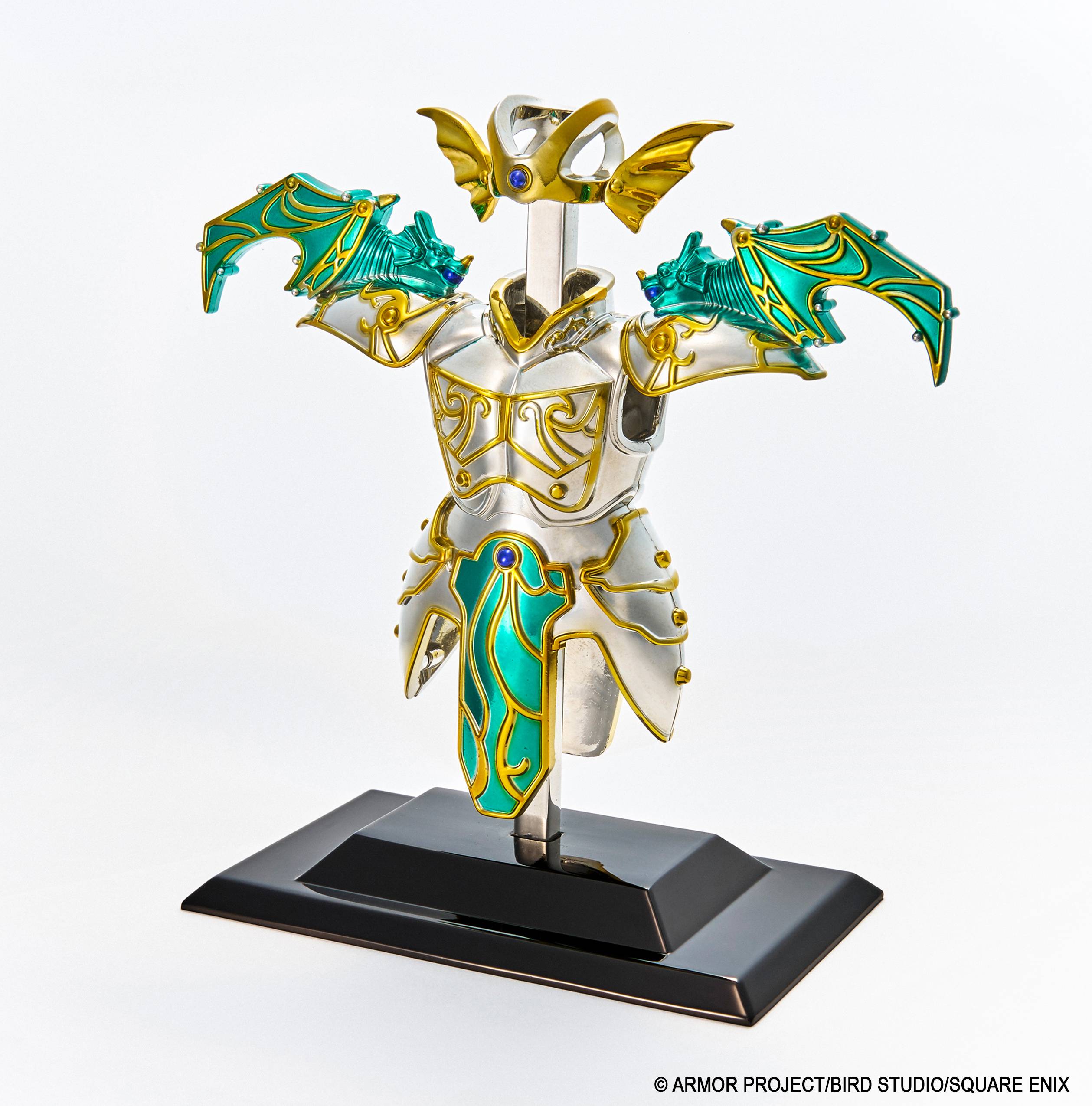 SPECIAL ORDER Square Enix - Metallic Items Gallery Special - Dragon Quest - Zenithian Armor and Zenithian Helmet [JP]