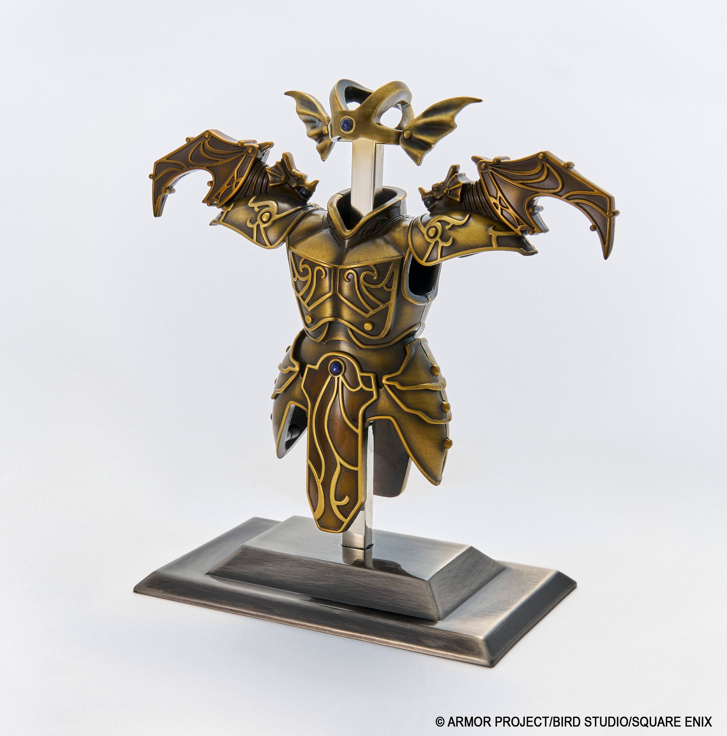 SPECIAL ORDER Square Enix - Metallic Items Gallery Special - Dragon Quest - Zenithian Armor and Zenithian Helmet: 40th Anniversary Ver. [JP]
