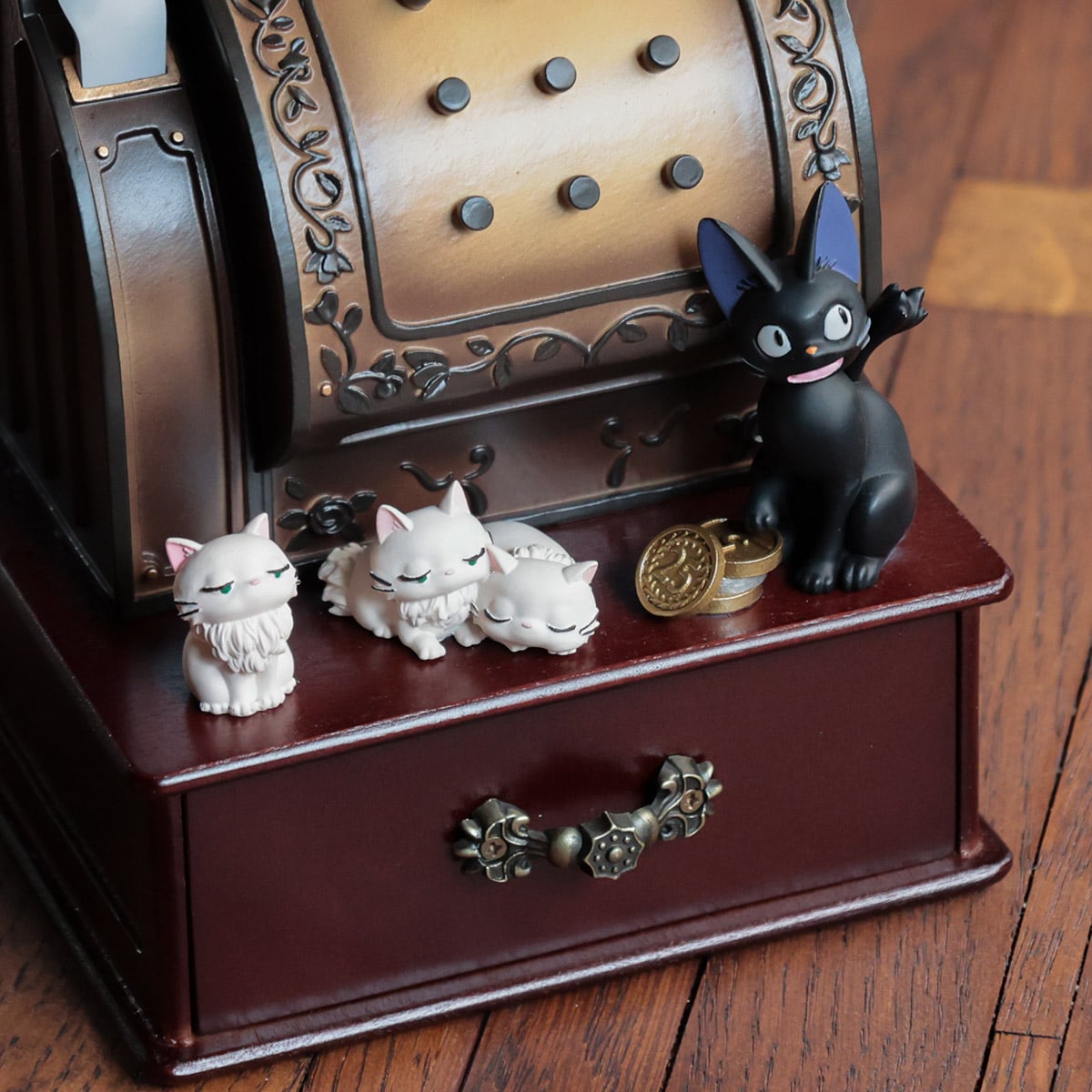 BACK ORDER Benelic - Kiki's Delivery Service Music Box: Jiji's Shop [JP]
