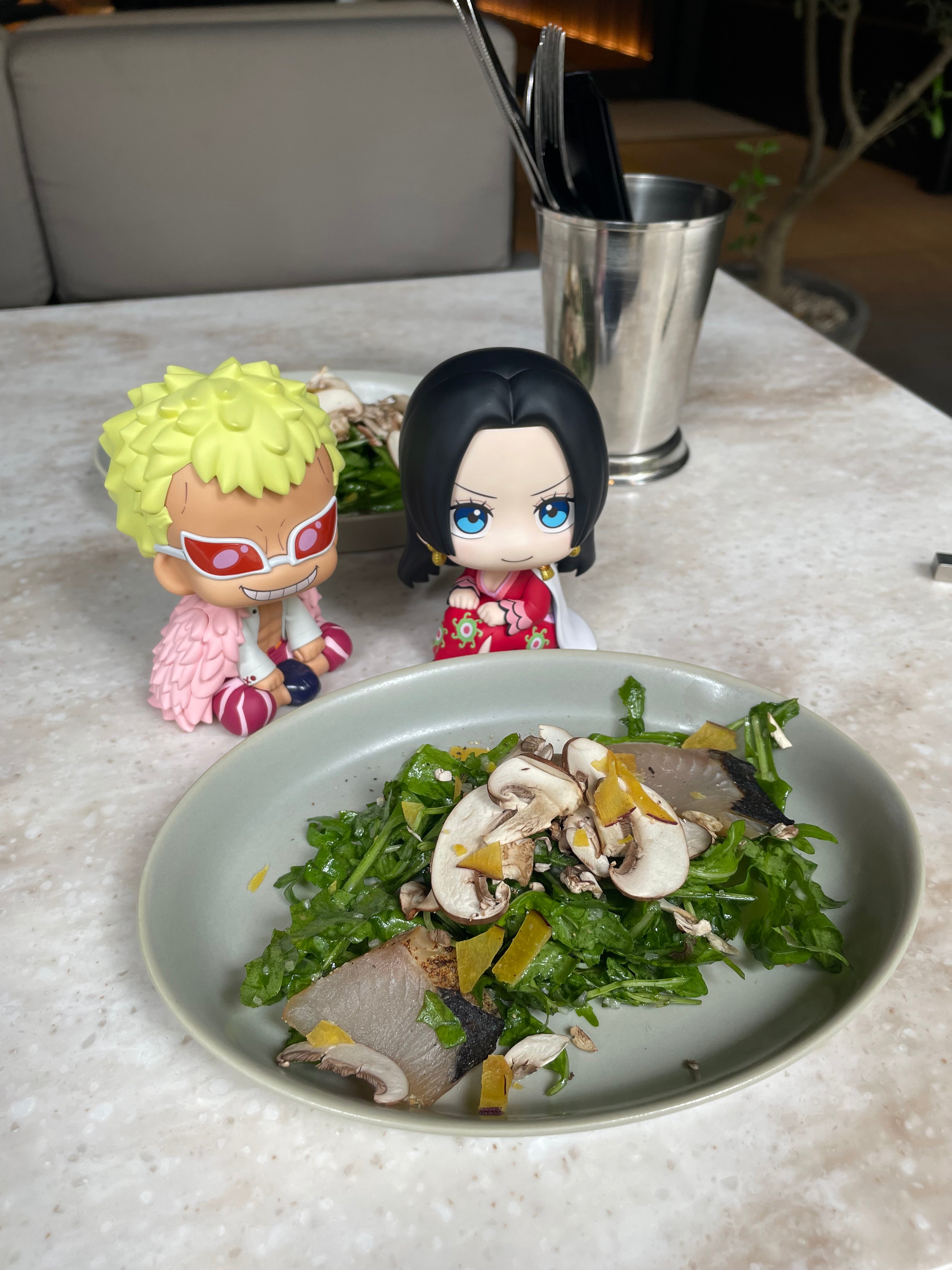 PRE-ORDER MegaHouse - Look Up - ONE PIECE - Boa Hancock & Donquixote Doflamingo Set [EXCLUSIVE]