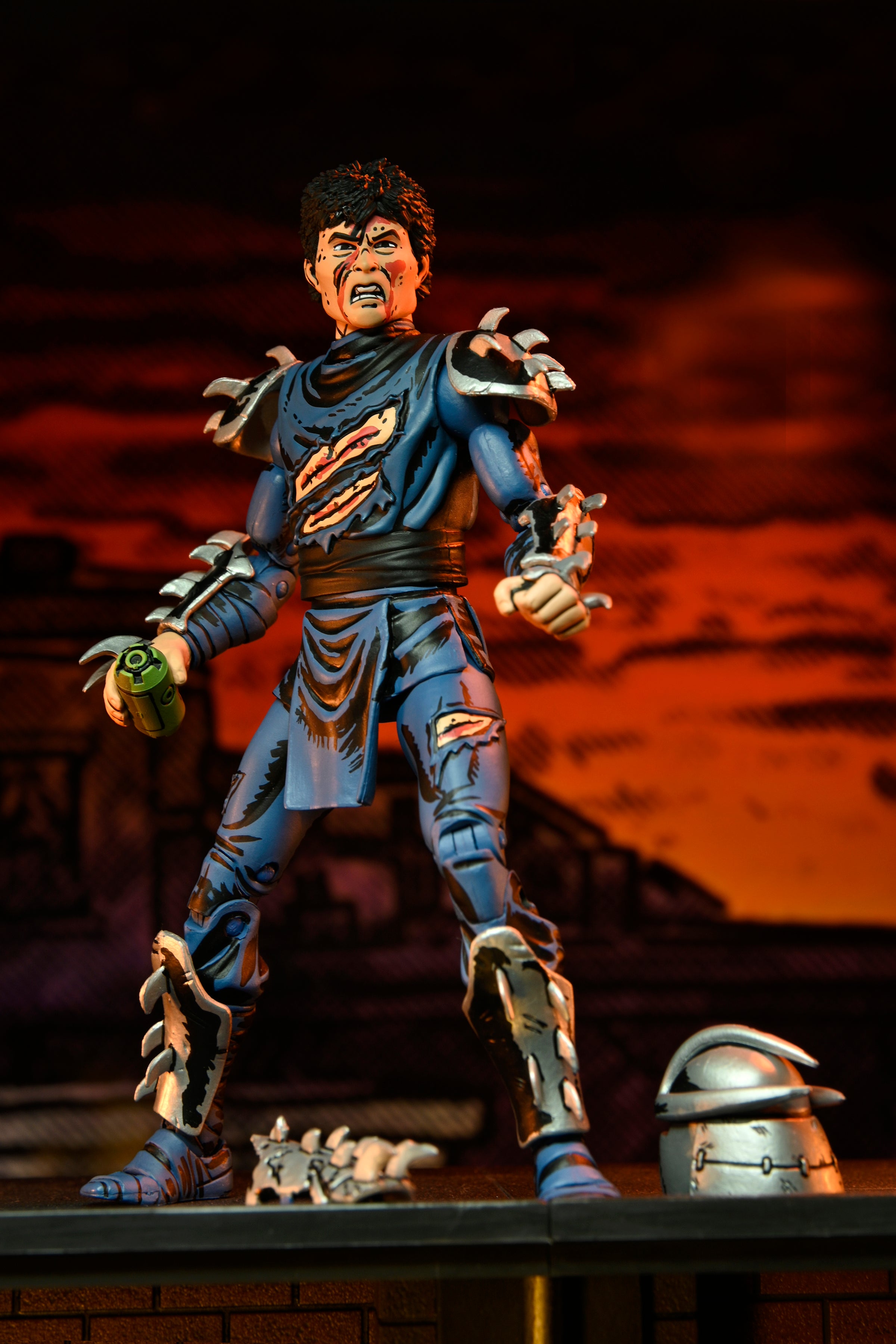 PRE-ORDER NECA - 7-inch Action Figure - TMNT Mirage Comics - Damaged Shredder