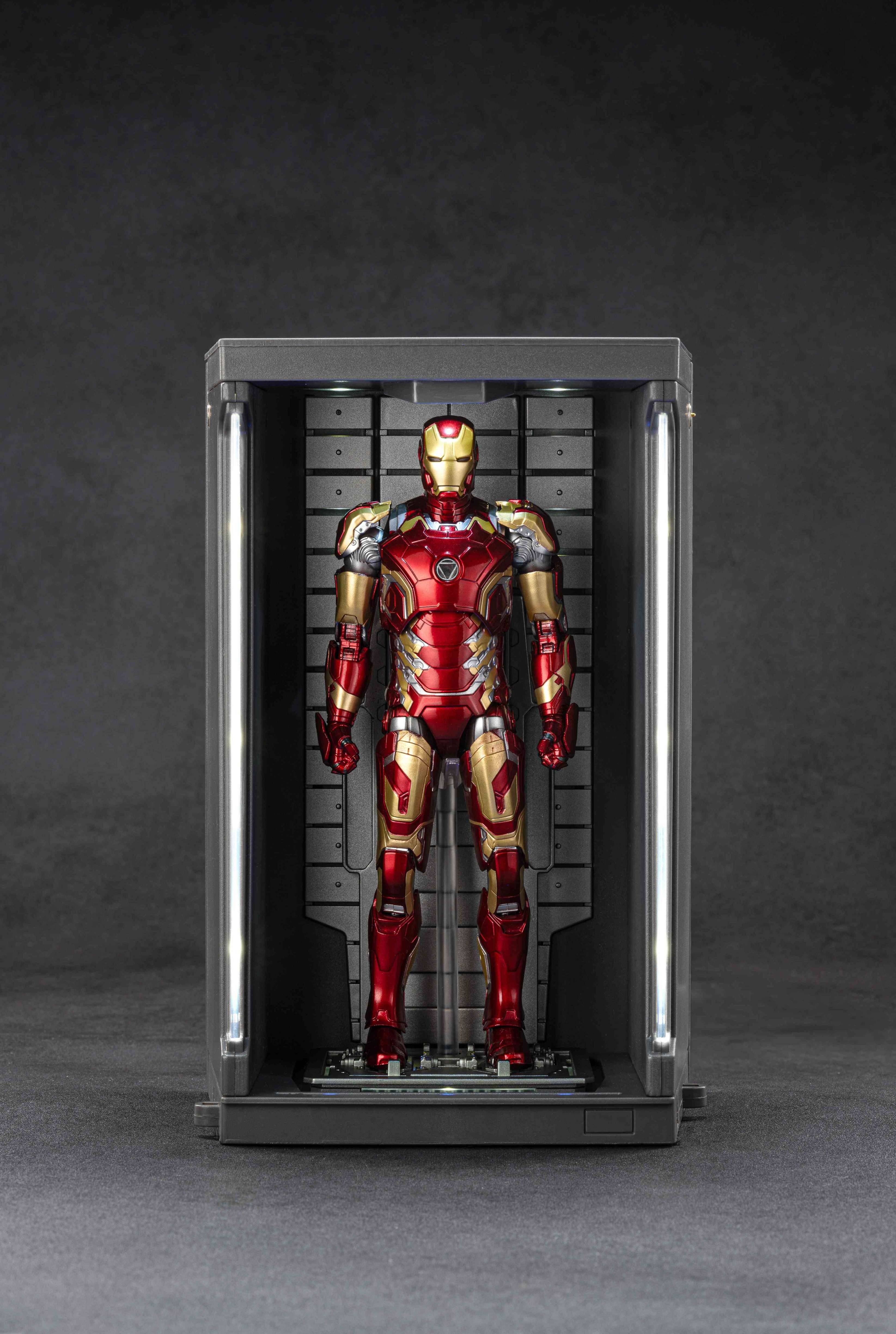 SPECIAL ORDER ZD Toys - 7 Inch Series - Iron Man 3 - MK43 + Hall of Armor w/ Hologram Effect [JP]