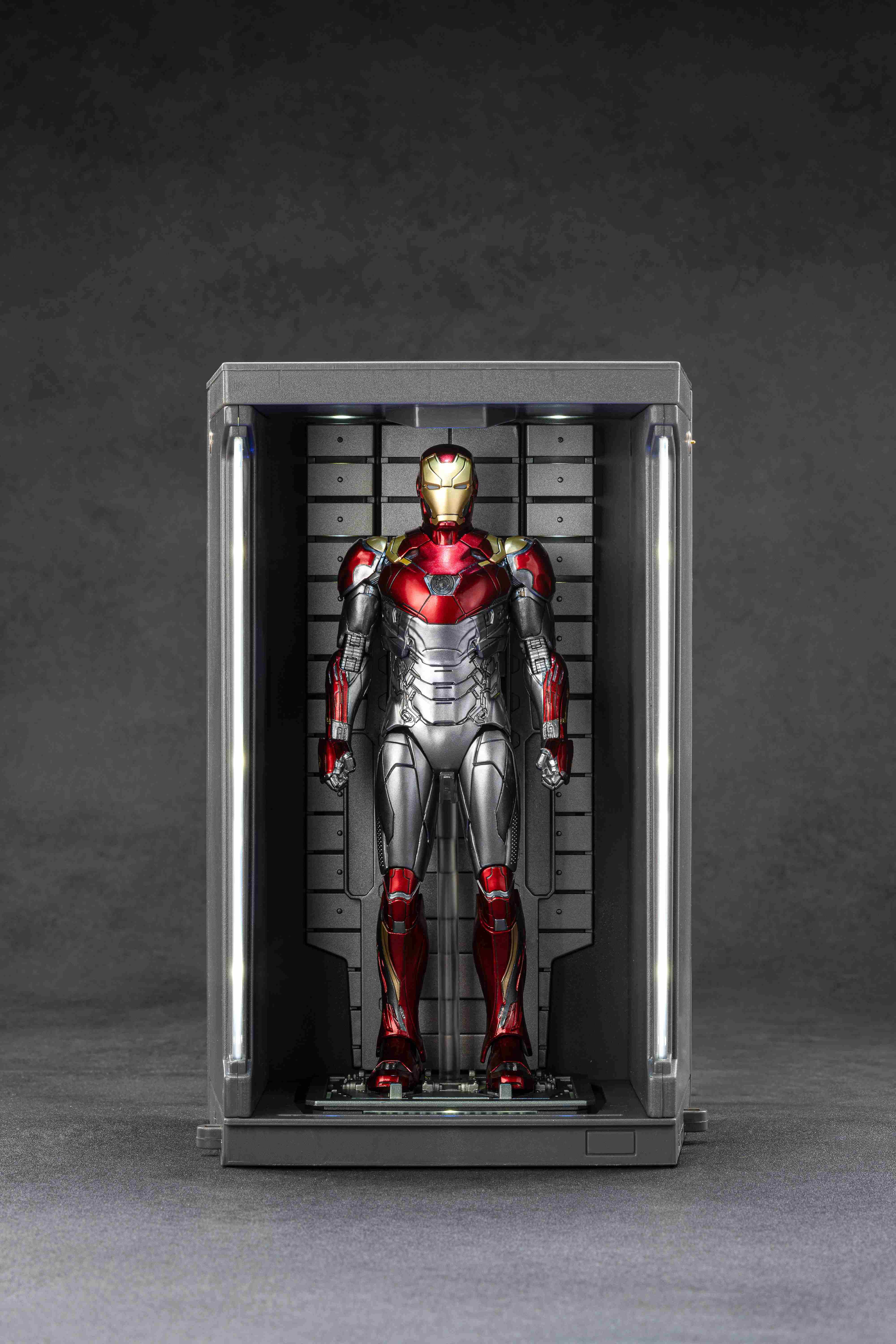 SPECIAL ORDER ZD Toys - 7 Inch Series - Marvel: Avengers - Iron Man MK47 + Hall of Armor [JP]