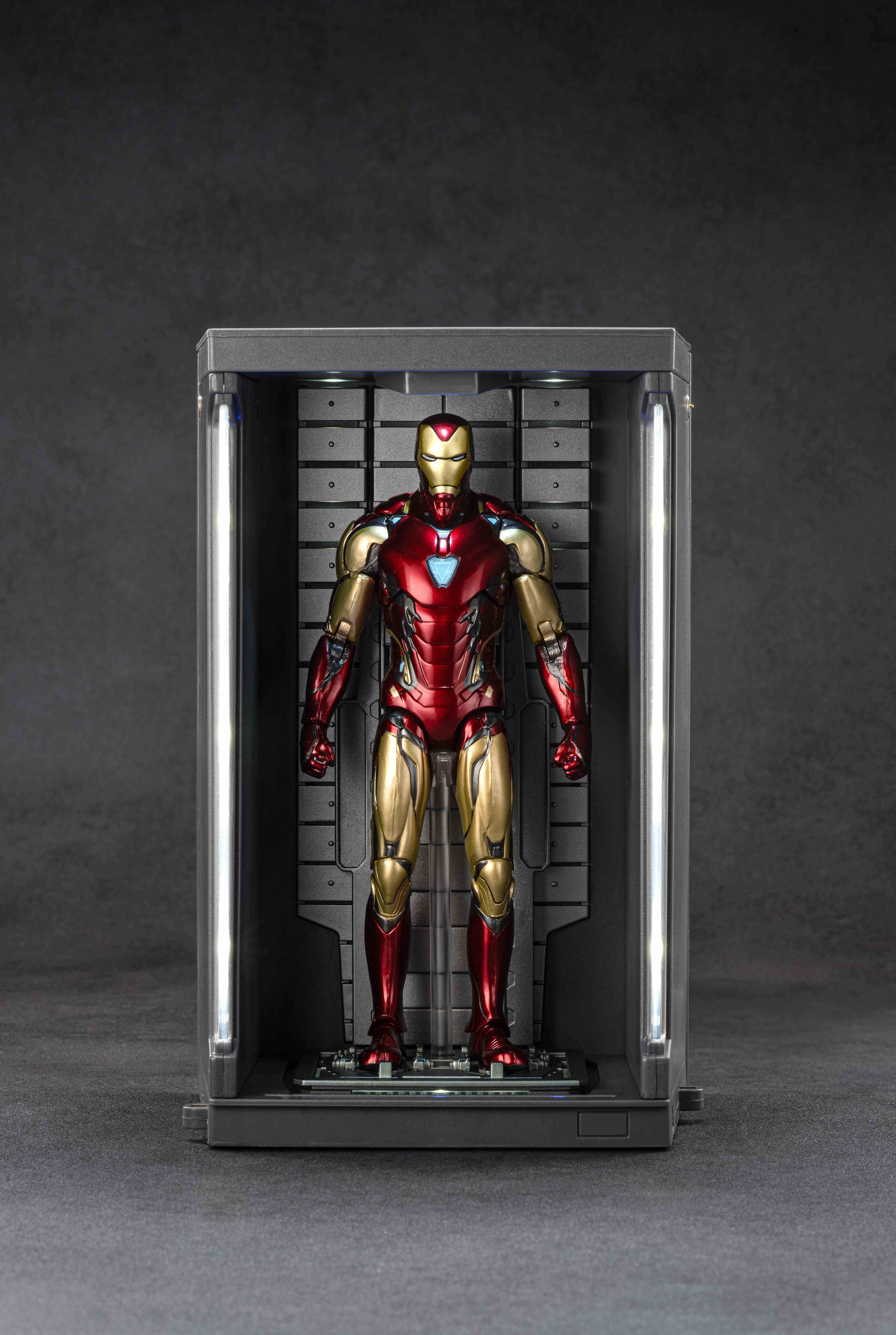 SPECIAL ORDER ZD Toys - 7 Inch Series - Marvel: Avengers - Iron Man MK85 + Hall of Armor [JP]