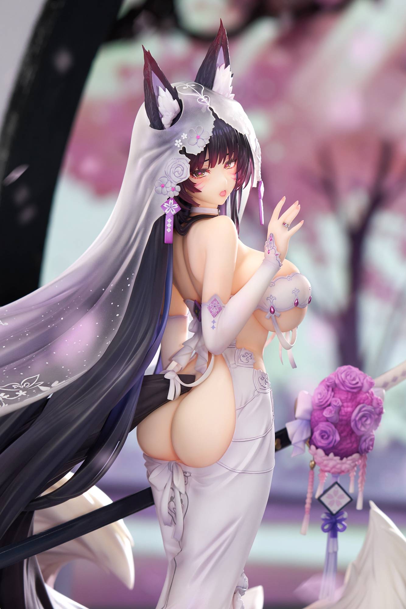 SPECIAL ORDER APEX - Azur Lane - Musashi: Purest Wisteria Ver. with LED Acrylic Display Case Special Edition 1/7 [JP]